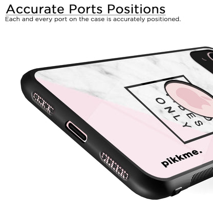 iPhone 15 Plus phone cover by Pikkme – photo 6