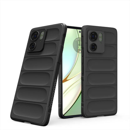 Moto Edge 40 Liquid Silicone phone cover in black by Pikkme