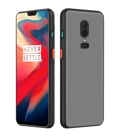 OnePlus 6 Hybrid back cover in thermoplastic polyurethane, black by Pikkme