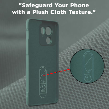 Moto Edge 40 Liquid Silicone mobile cover in green by Pikkme – photo 7